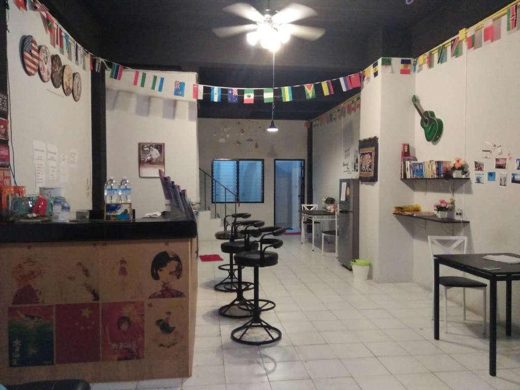 The Galiness International Backpacker Hostel Phuket Patong Екстер'єр фото