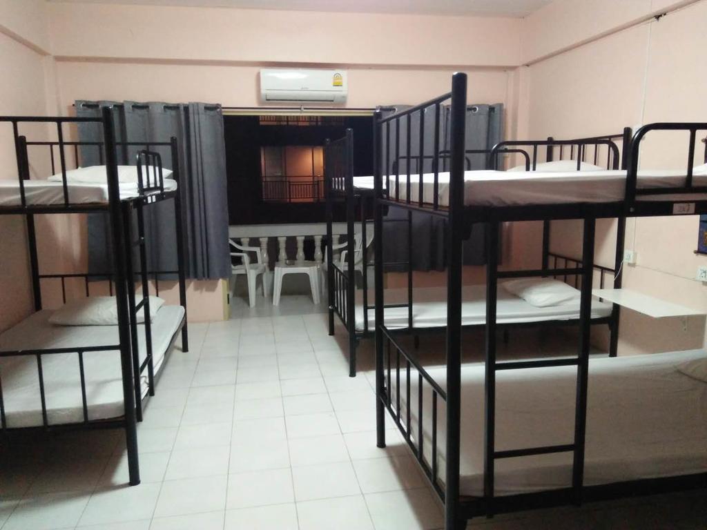 The Galiness International Backpacker Hostel Phuket Patong Екстер'єр фото