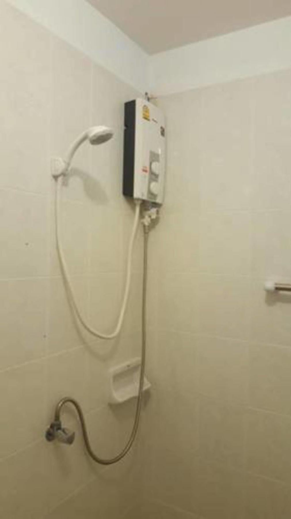 The Galiness International Backpacker Hostel Phuket Patong Екстер'єр фото