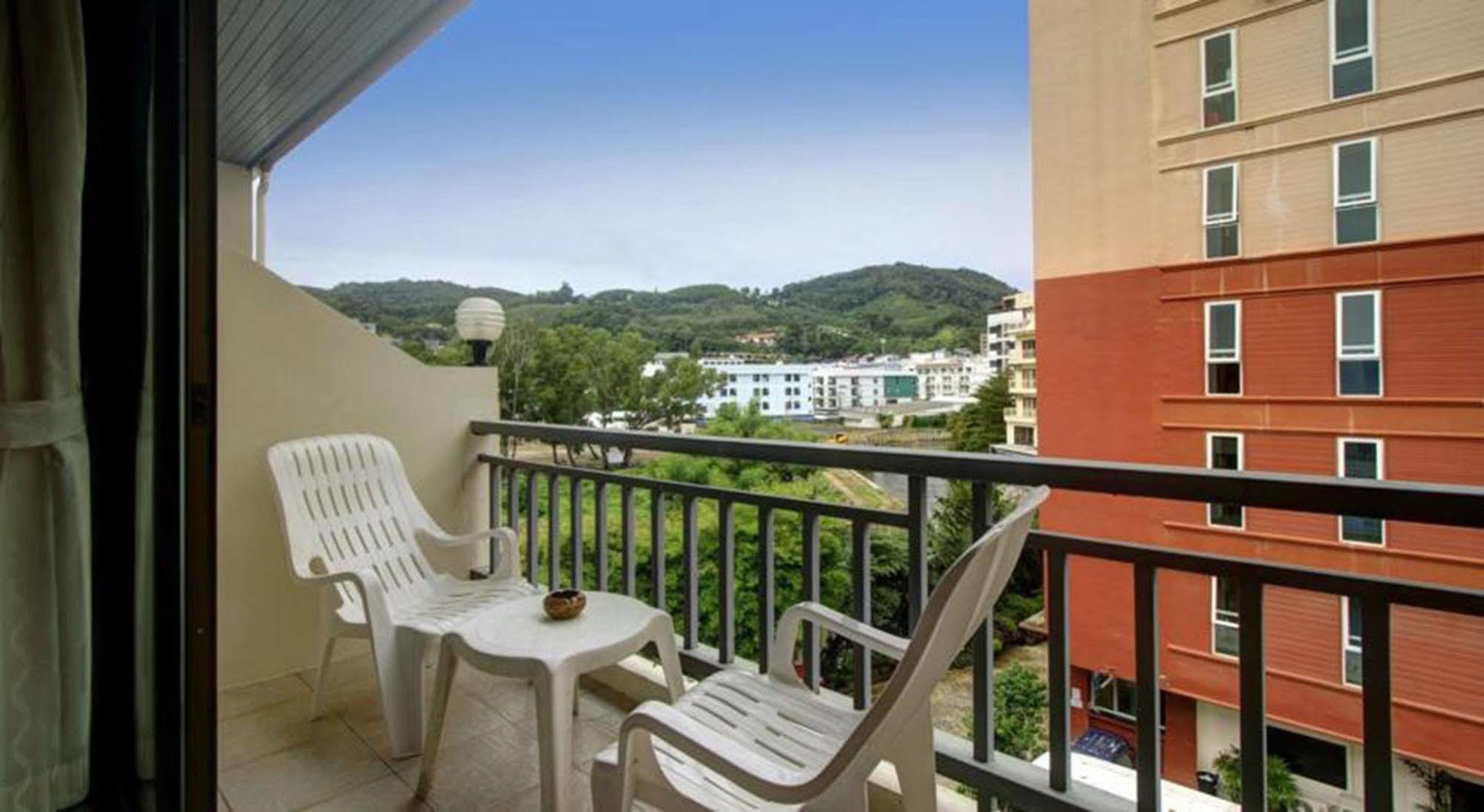 The Galiness International Backpacker Hostel Phuket Patong Екстер'єр фото